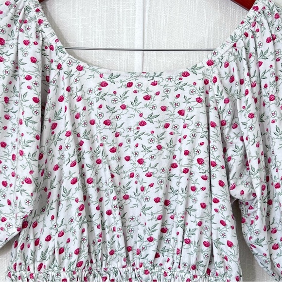 LOFT Puff Sleeve Strawberry Print Top Size M - Picture 7 of 8